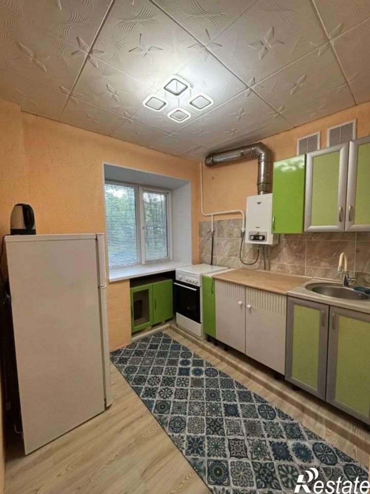3-комн квартира пр-кт Свердлова, 33Б,  д. 33Б