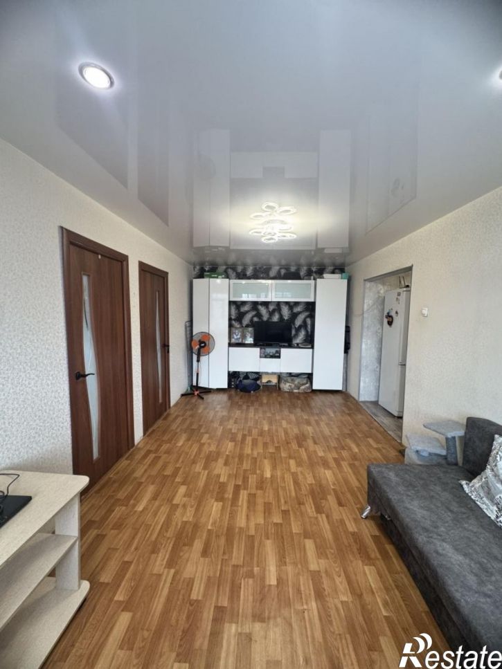 4-комн квартира Самохвалова ул, 10А