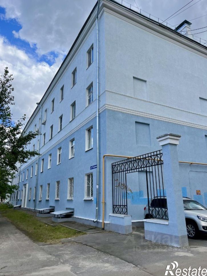 2-комн квартира пр-кт Дзержинского, 1,  д. 1