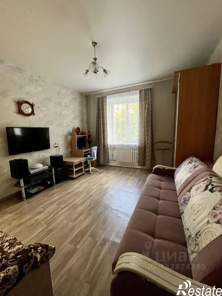2-комн квартира пр-кт Дзержинского, 1,  д. 1