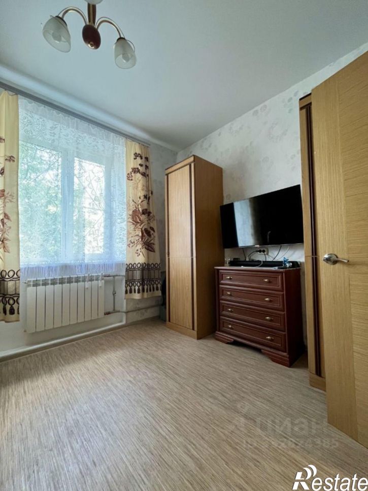 2-комн квартира пр-кт Дзержинского, 1,  д. 1
