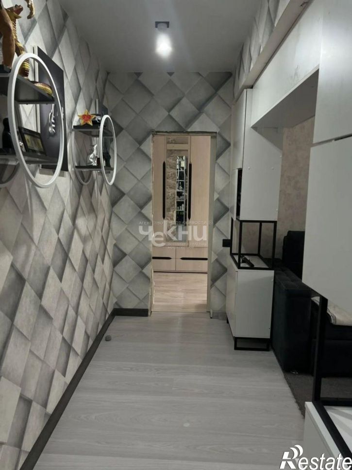 2-комн квартира Черняховского ул, 23