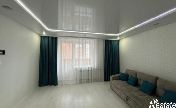3-комн квартира ул Строителей, 9Б,  д. 9Б