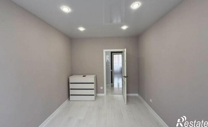 3-комн квартира ул Строителей, 9Б,  д. 9Б