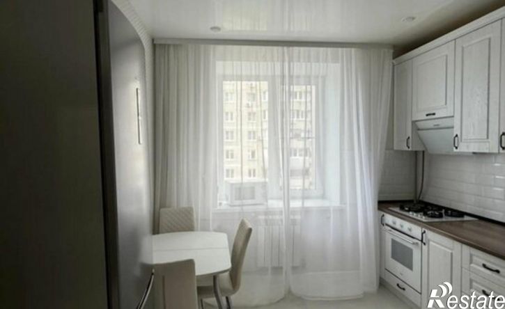 3-комн квартира ул Строителей, 9Б,  д. 9Б