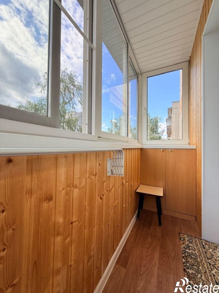2-комн квартира Гайдара ул, 70