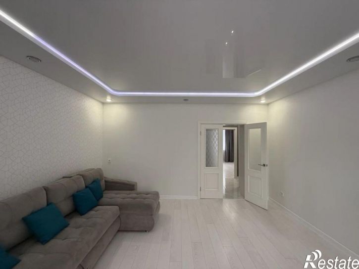 3-комн квартира Строителей ул, 9б