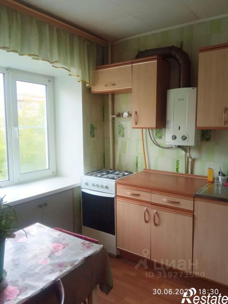 2-комн квартира ул Новомосковская, 22/37,  д. 22/37