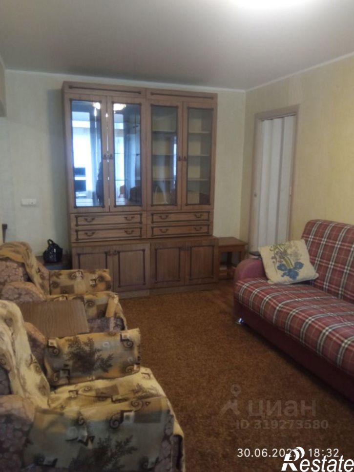 2-комн квартира ул Новомосковская, 22/37,  д. 22/37