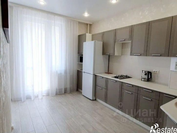 1-комн квартира б-р Космонавтов, 5Е,  д. 5Е