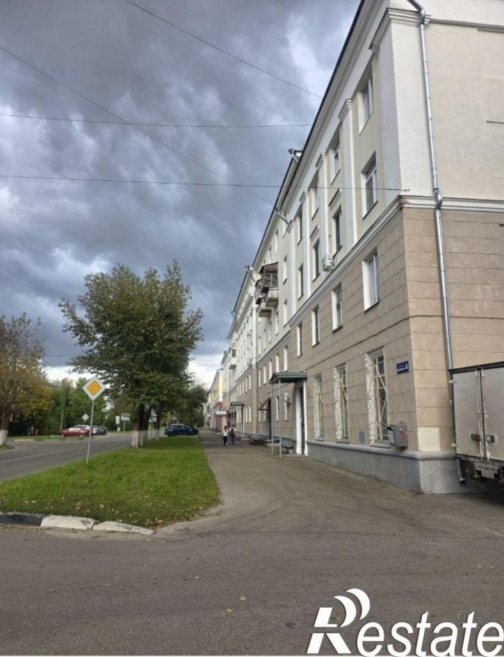 3-комн квартира Дзержинского пр-кт, 6