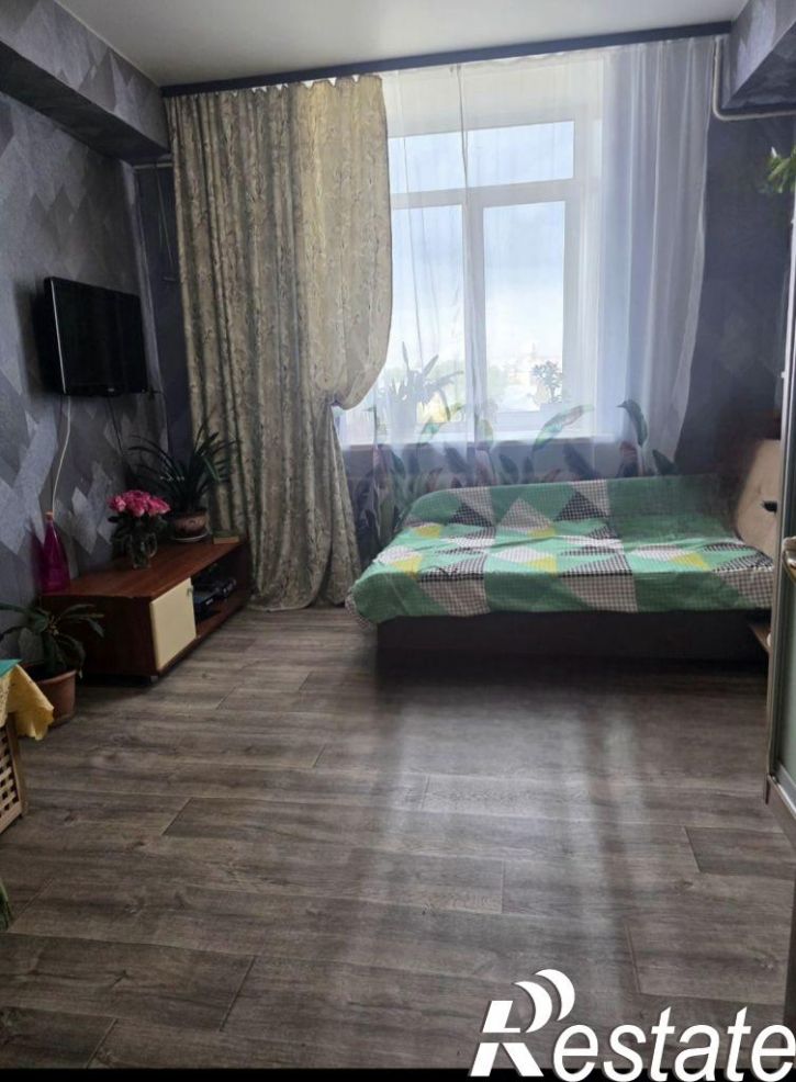 3-комн квартира Дзержинского пр-кт, 6
