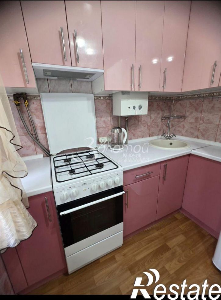 2-комн квартира Гайдара ул, 3