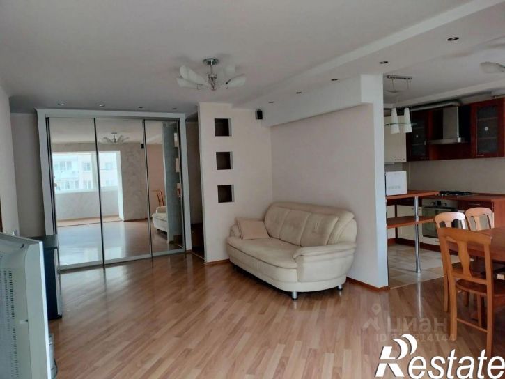 3-комн квартира улица Петрищева, 27В,  д. 27В