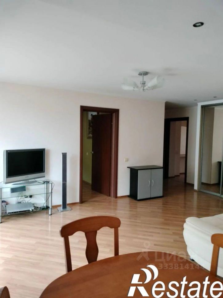 3-комн квартира улица Петрищева, 27В,  д. 27В