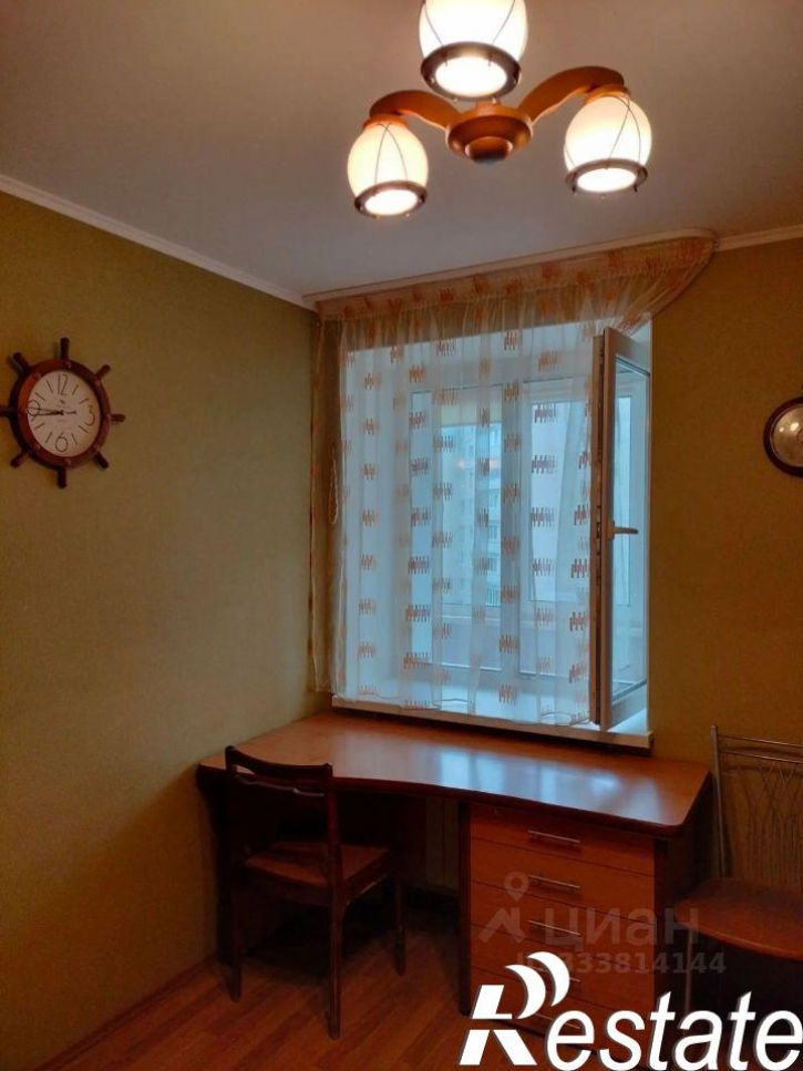 3-комн квартира улица Петрищева, 27В,  д. 27В