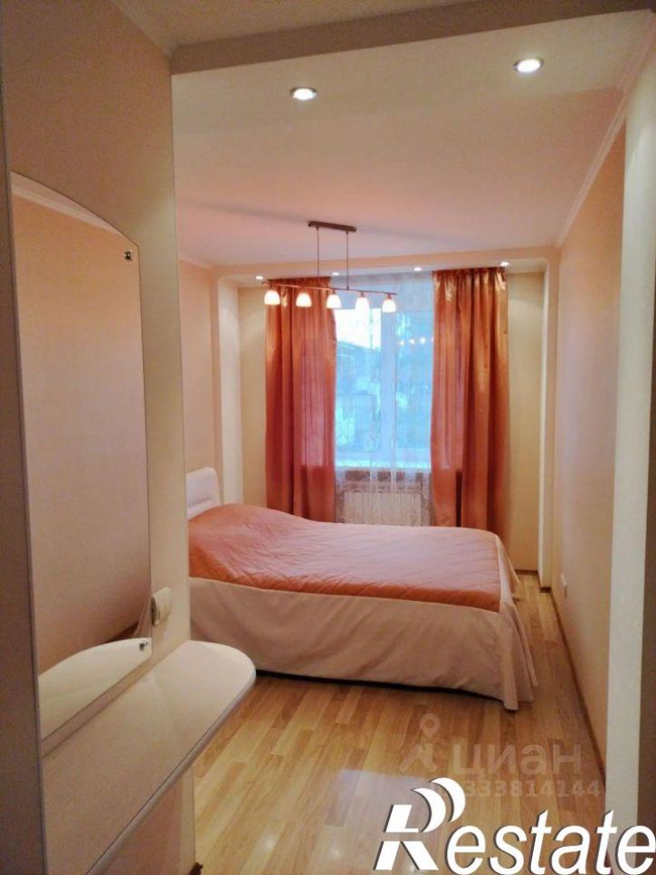 3-комн квартира улица Петрищева, 27В,  д. 27В