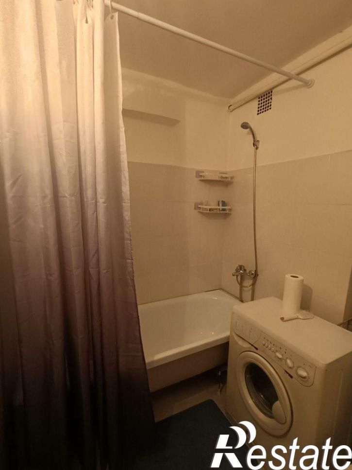 2-комн квартира Суворова ул, 34