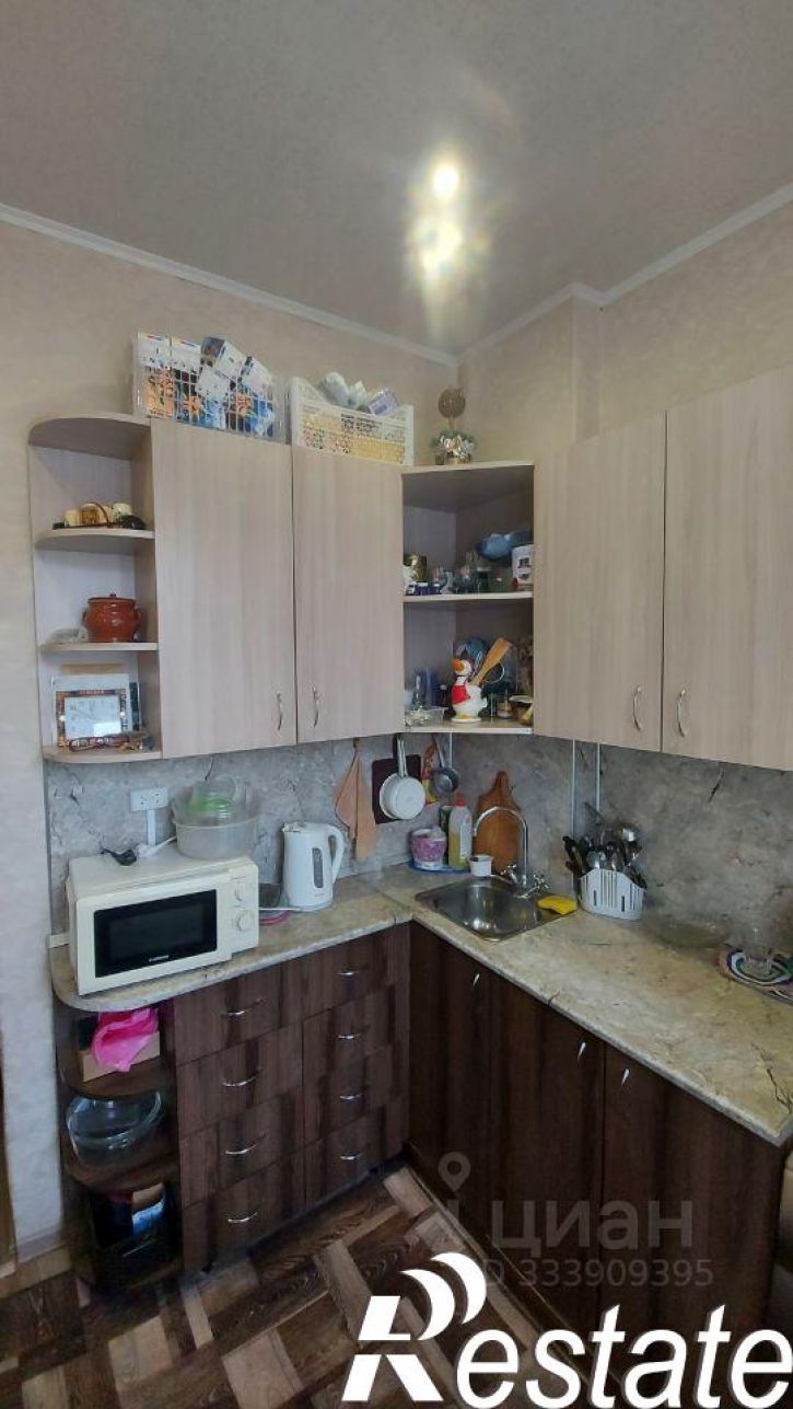3-комн квартира улица Суворова, 33,  д. 33