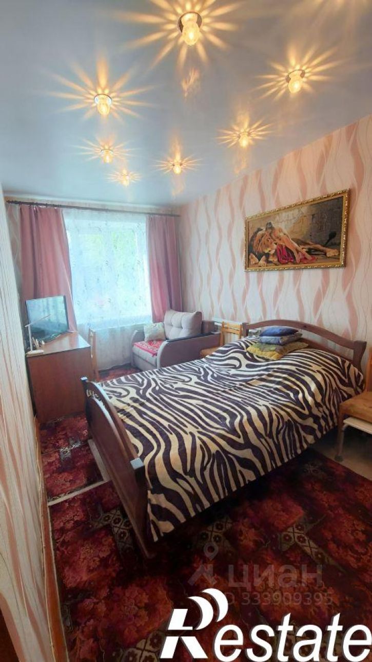 3-комн квартира улица Суворова, 33,  д. 33