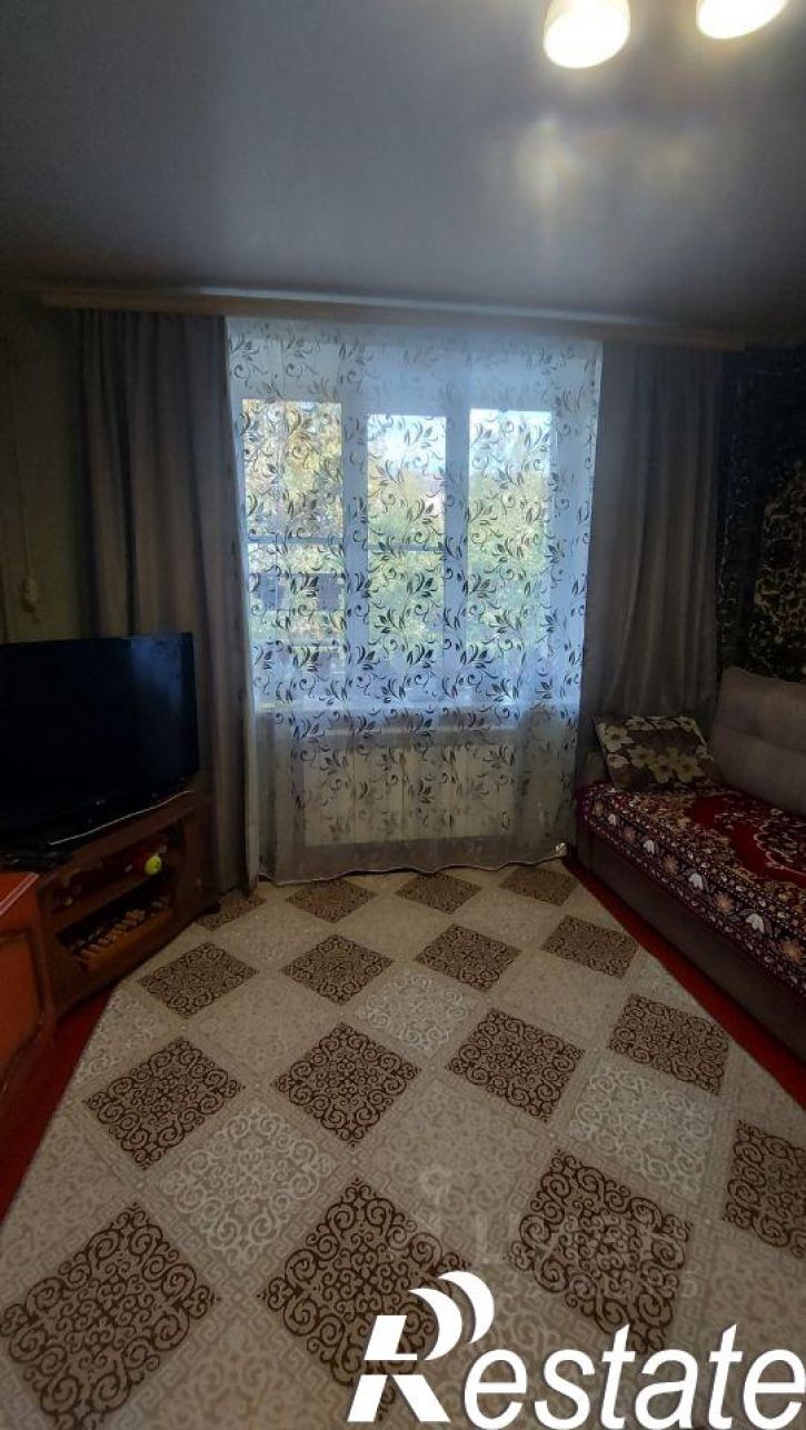 3-комн квартира улица Суворова, 33,  д. 33