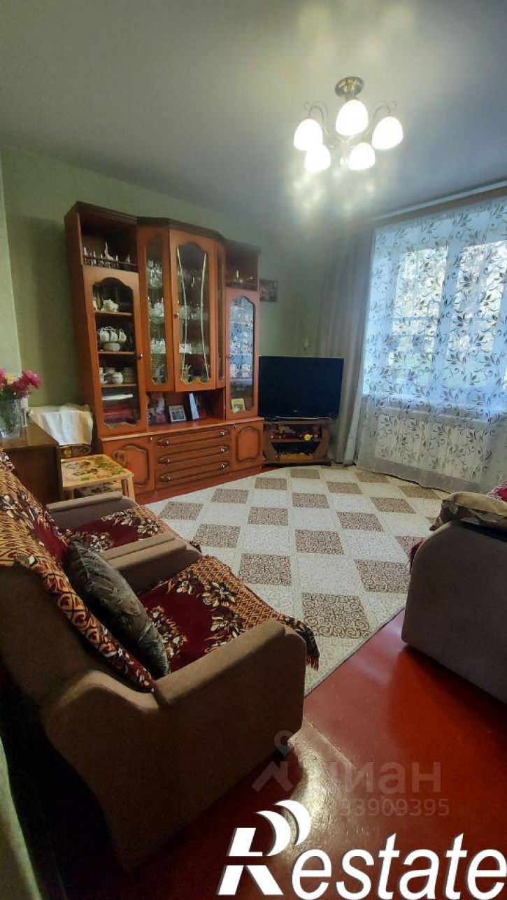 3-комн квартира улица Суворова, 33,  д. 33
