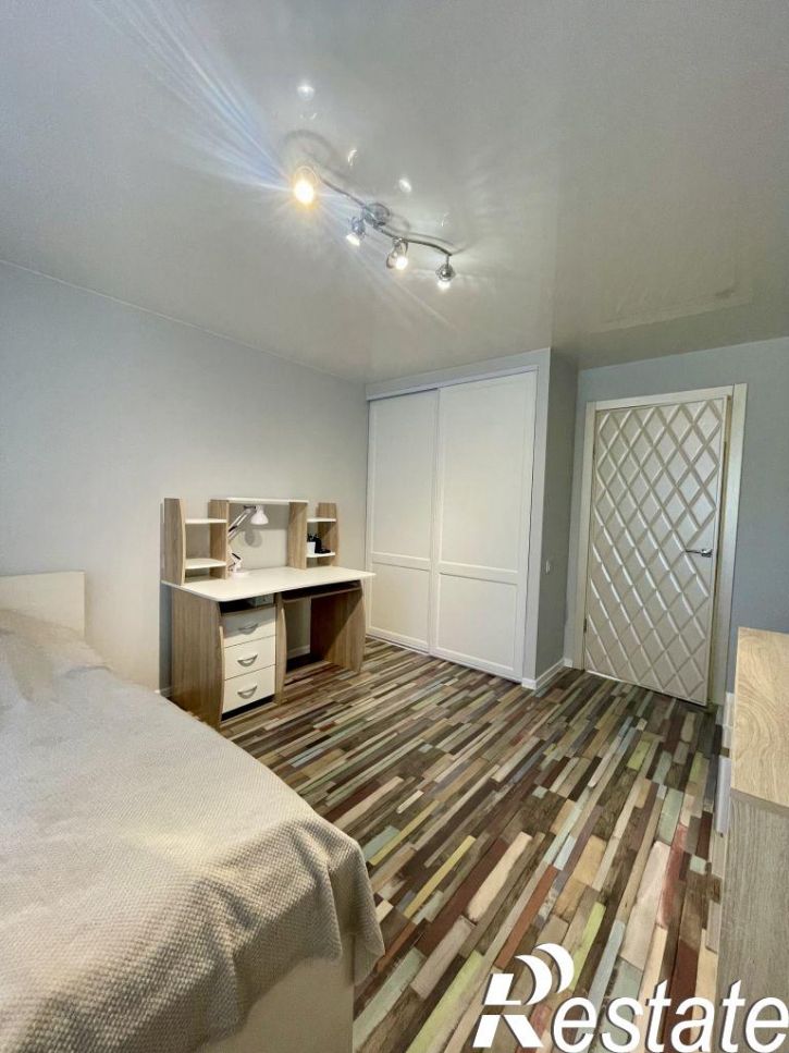 3-комн квартира Пирогова ул, 31А