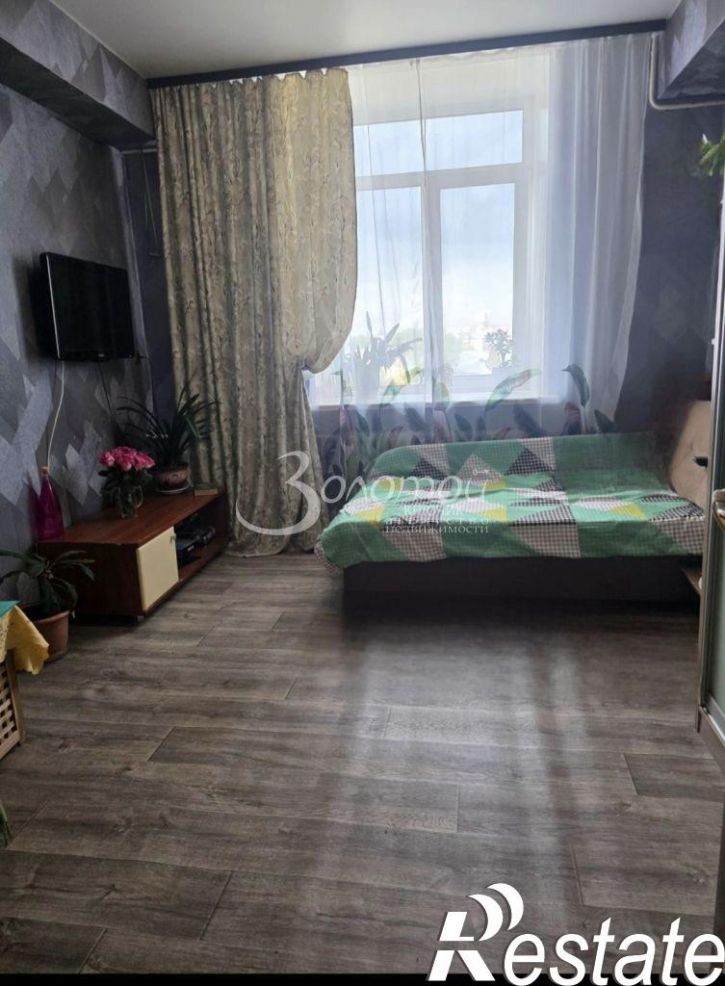3-комн квартира Дзержинского пр-кт, 6