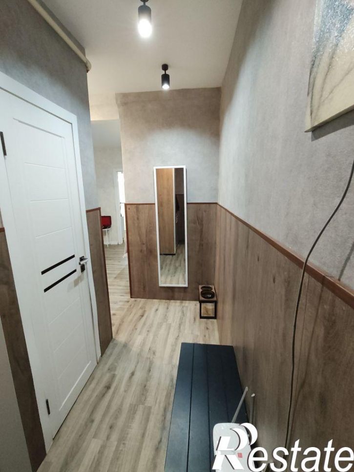 2-комн квартира Революции ул, 15А