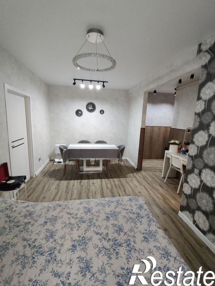 2-комн квартира Революции ул, 15А