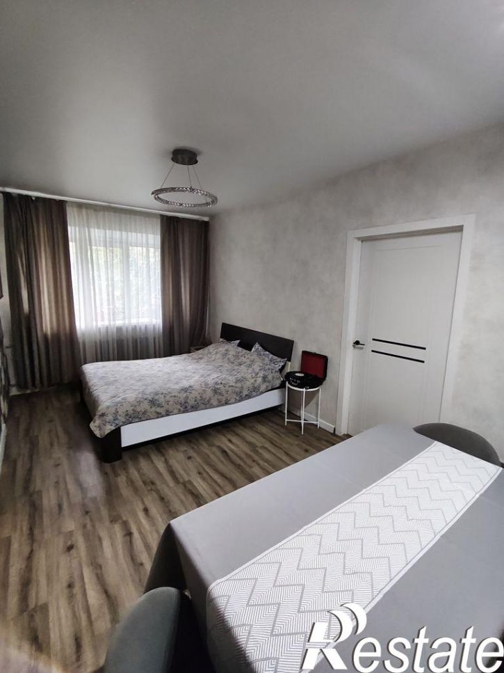 2-комн квартира Революции ул, 15А