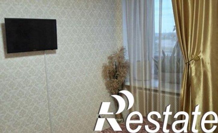 3-комн квартира улица Попова, 36,  д. 36