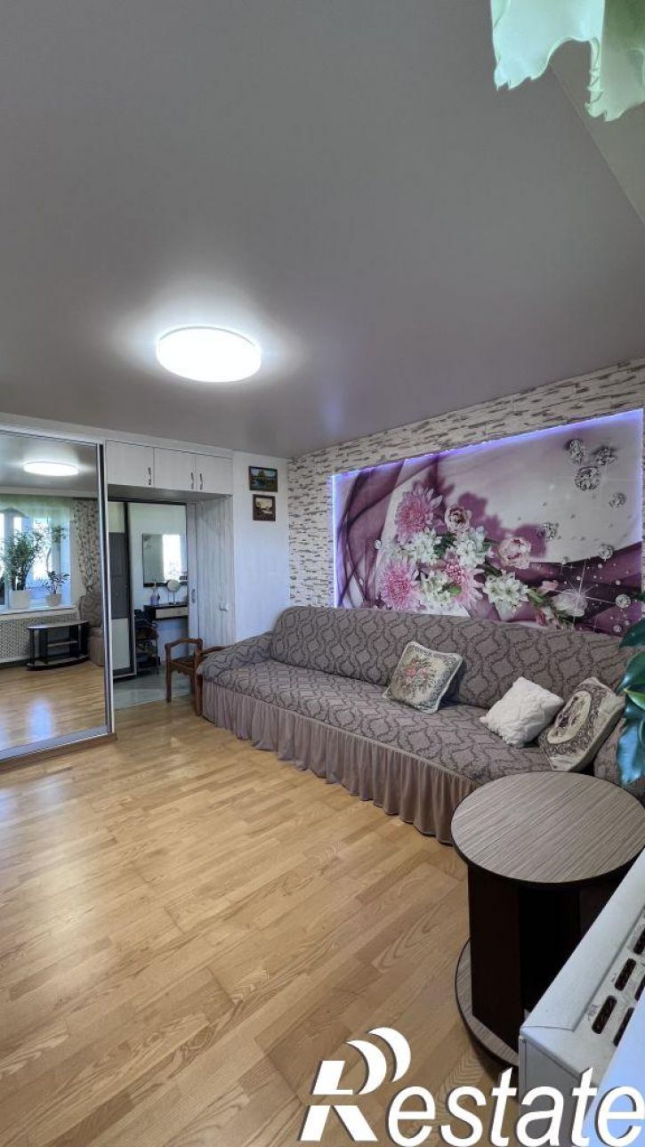 3-комн квартира Попова ул, 36