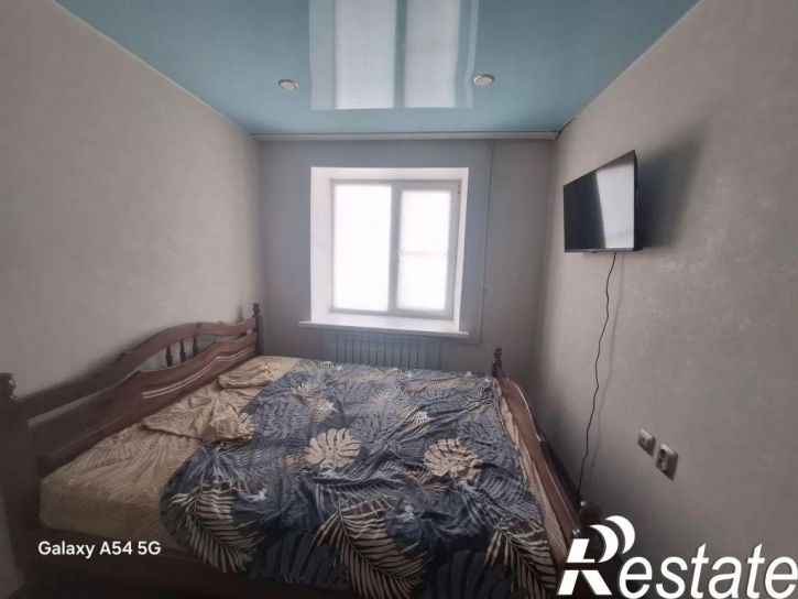 2-комн квартира Строителей ул, 6