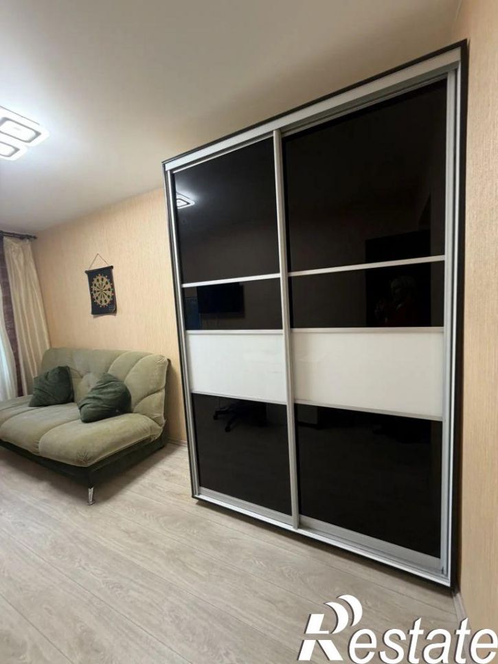 3-комн квартира Химиков б-р, 3