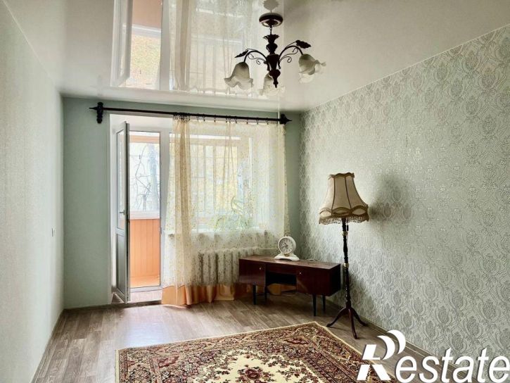 3-комн квартира Сухаренко ул, 5