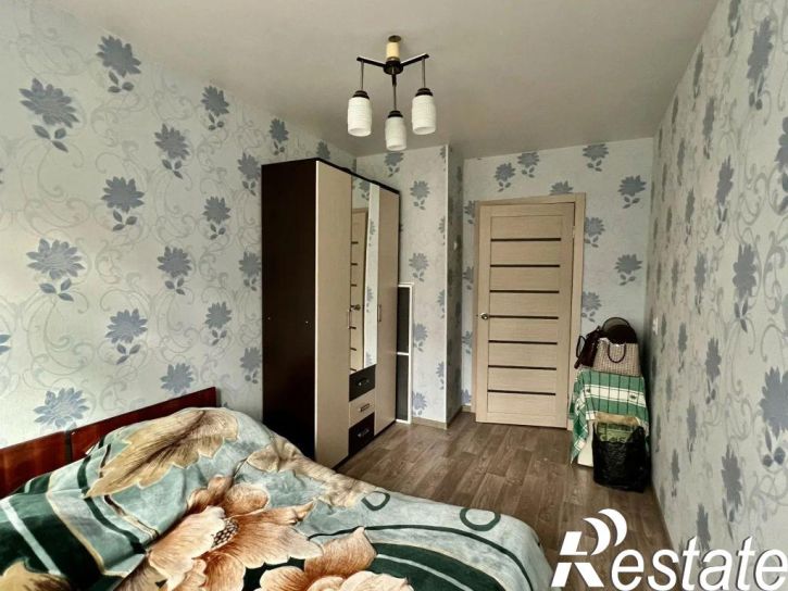 3-комн квартира Сухаренко ул, 5