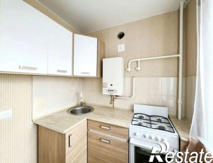 3-комн квартира Сухаренко ул, 5