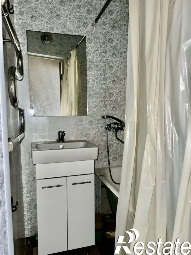 3-комн квартира Сухаренко ул, 5