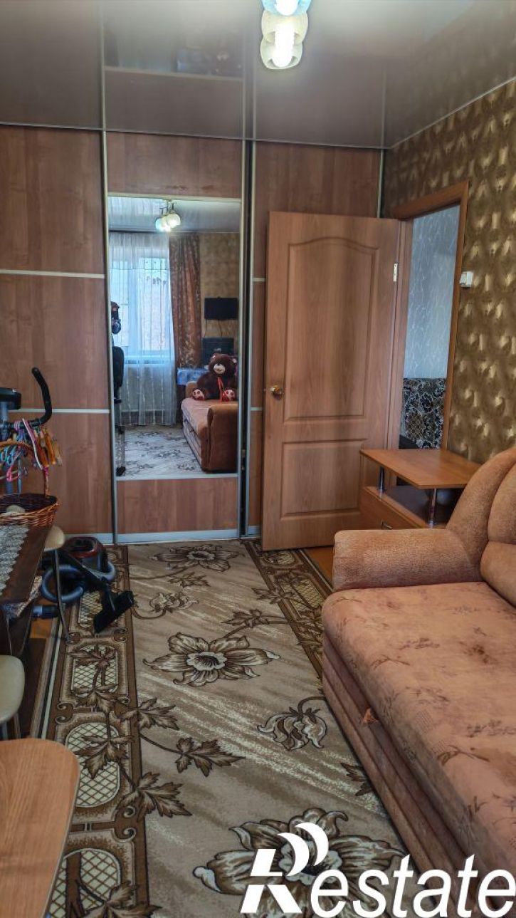 2-комн квартира Островского ул, 4 а